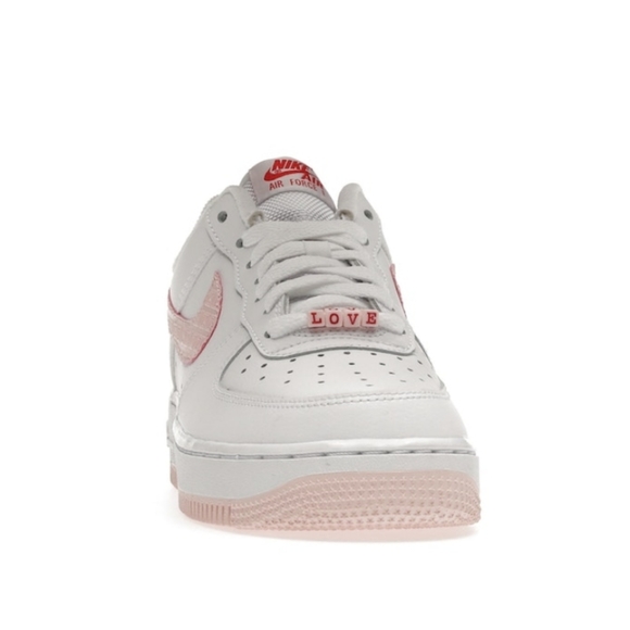 Nike Air Force 1 ‘07 Valentines Day 2022 - Picture 8 of 15